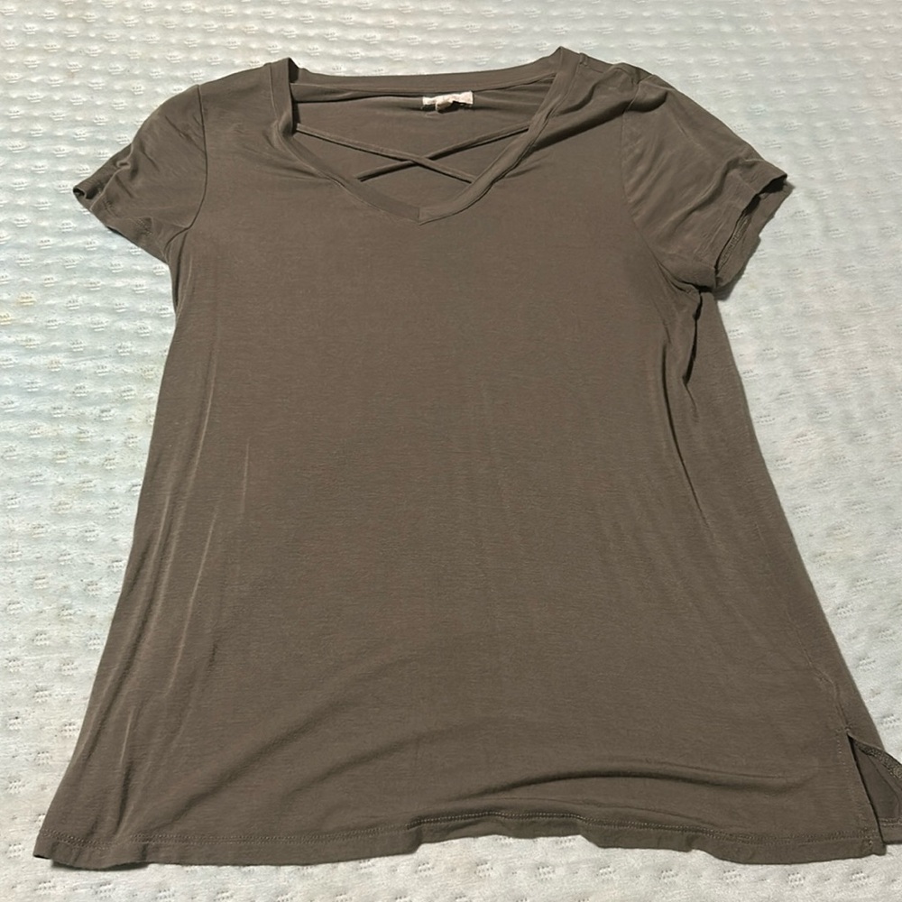 Criss cross top